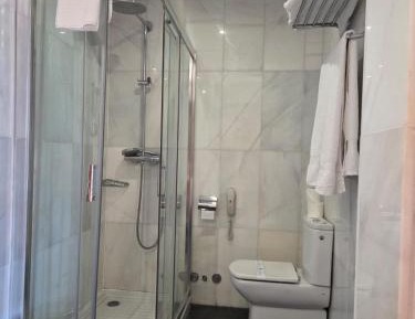 Triple Room (2 Adults + 1 Child)
