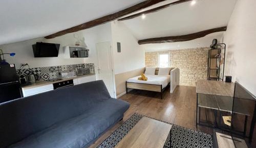One-Bedroom Apartment - Non-Smoking