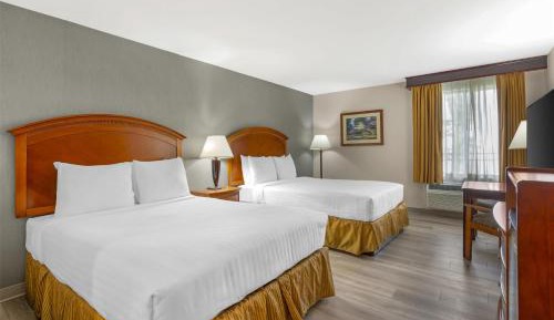 Queen Room with Two Queen Beds - Non-Smoking