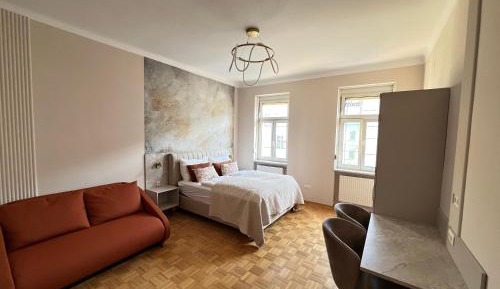 Room #1471921605