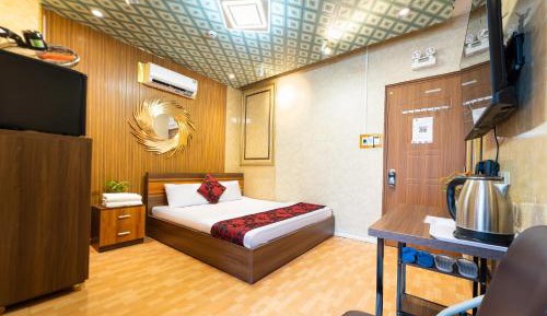 Queen Room
