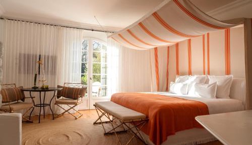 Deluxe Double Room with Garden View