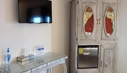 Deluxe King Suite