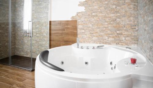Double Room with Spa Bath