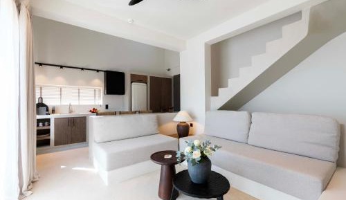 Deluxe Villa with Private Pool, Jacuzzi and sea view