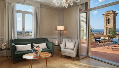 Panoramic Junior King Suite with Terrace
