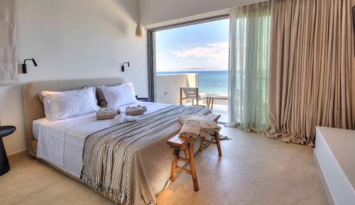 Deluxe Villa with Private Pool and sea view