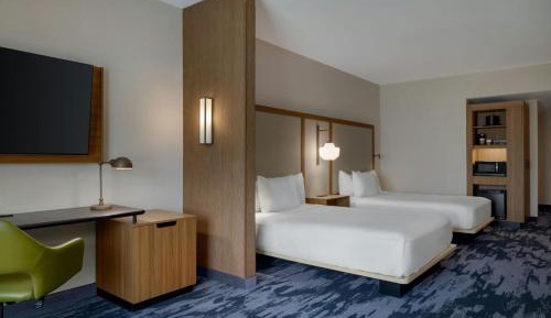 Standard Guest Room with Two Queen Beds and Tub -Mobility Accessible