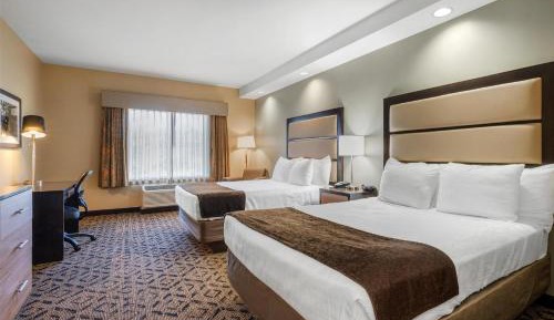 Queen Room with Two Queen Beds - Non-Smoking