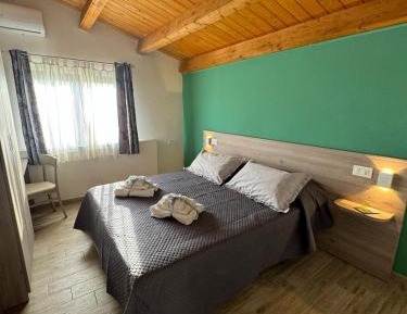 Double or Twin Room with Private Bathroom
