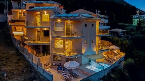 Suite with Huge Terrace & Private pool