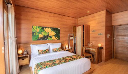 Double Room with Pool View