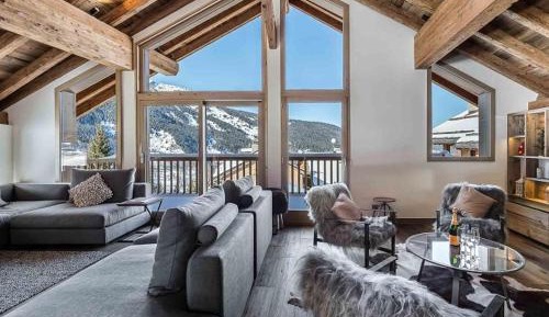 Chalet (12 Adults)