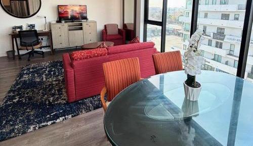 One-Bedroom Deluxe Apartment