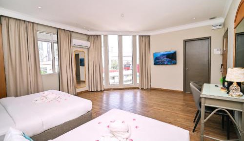 Deluxe Triple Room