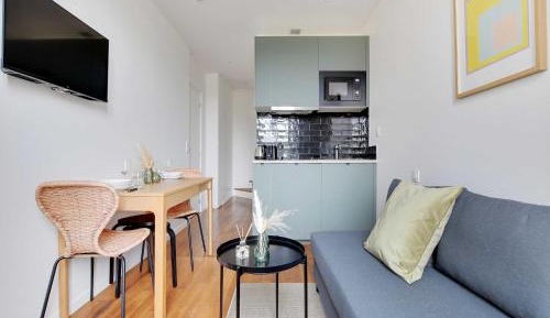 One-Bedroom Apartment