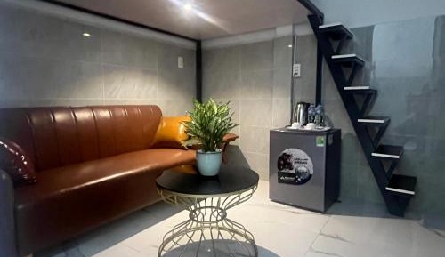 Studio - Split Level