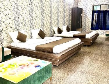 Standard Family Room