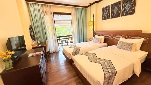 Superior Twin Room with Garden View