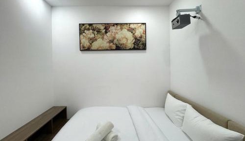 Single Room with Private Bathroom