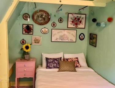 Double Room with Shared Toilet