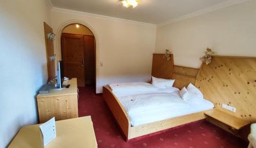 Double Room with Shower