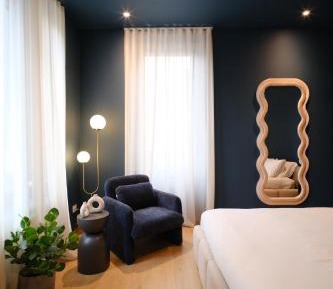 One-Bedroom Apartment with Balcony and Mountain View  