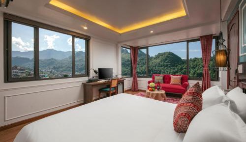 King Room with Mountain View
