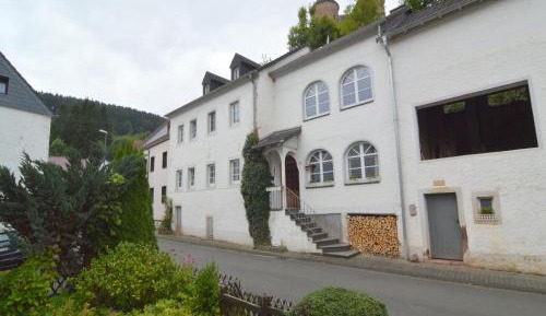 Four-Bedroom Holiday Home