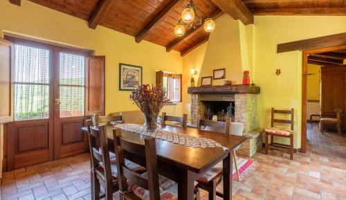 Three-Bedroom Holiday Home 