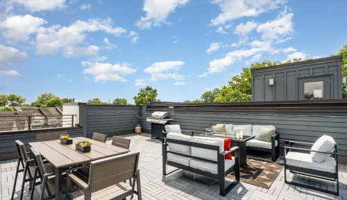 Three-Bedroom Holiday Home 