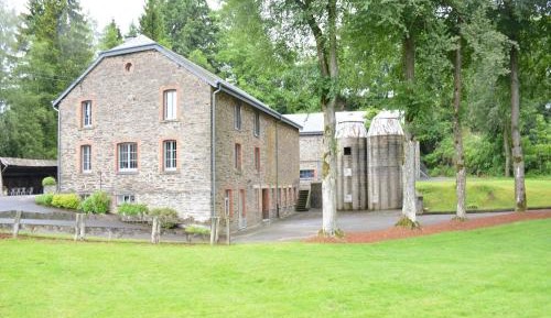 Six-Bedroom Holiday Home