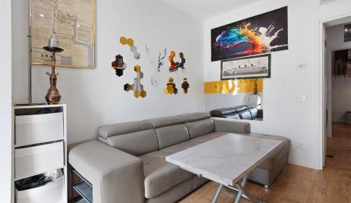 Superior One-Bedroom Apartment