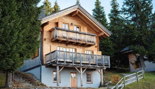 Three-Bedroom Holiday Home 