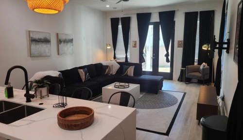 Room #1474738001