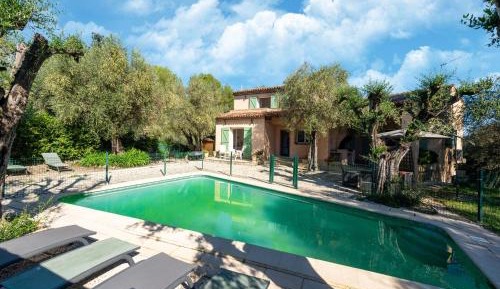 Five-Bedroom Villa