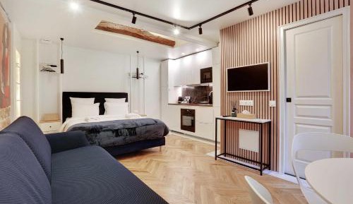 One-Bedroom Apartment