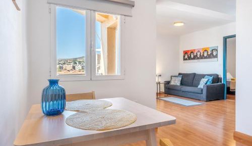 Superior One-Bedroom Apartment