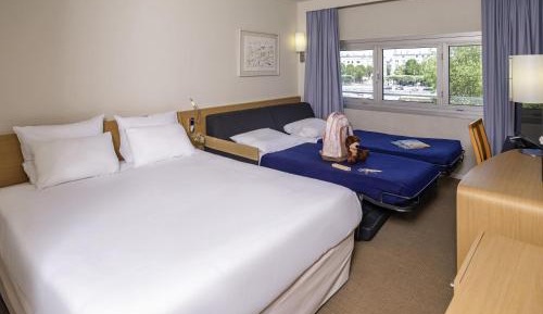 Classic Double Room with Double Sofa Bed