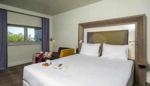 Executive Queen Room