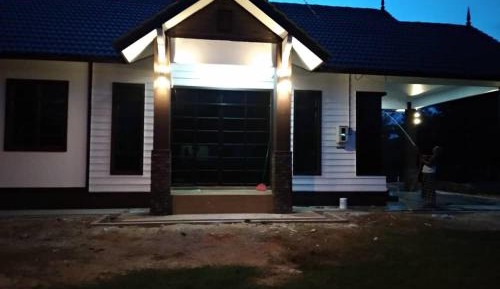 Three-Bedroom Holiday Home 