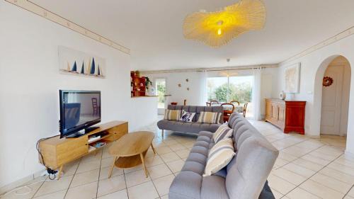 Three-Bedroom Holiday Home 