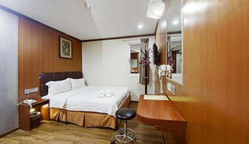 Queen Room