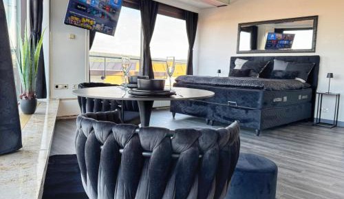 Suite with City View