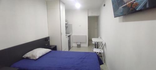 Twin Room with Private Bathroom