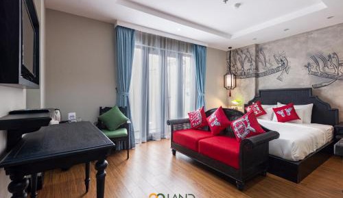 Suite with Balcony