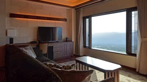Twin Room with Private External Bathroom