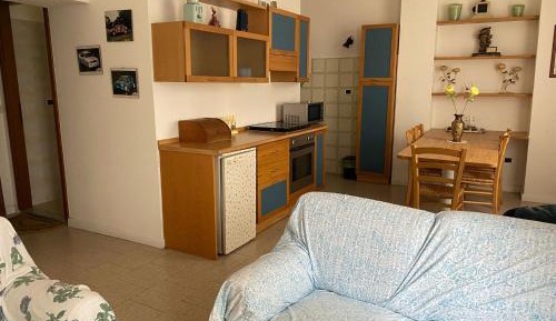 Deluxe One-Bedroom Apartment with Garden View