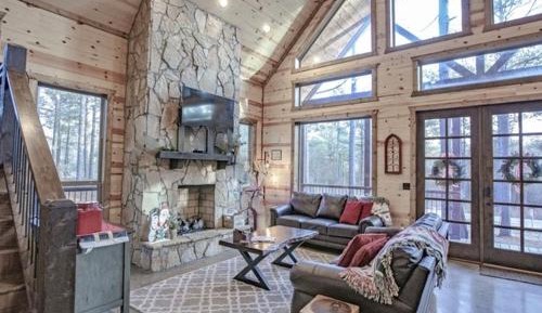Three-Bedroom Holiday Home 