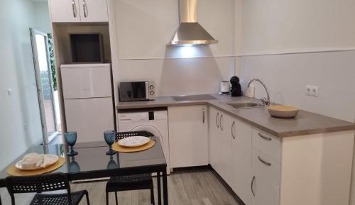 Studio Apartment with One Double Bed